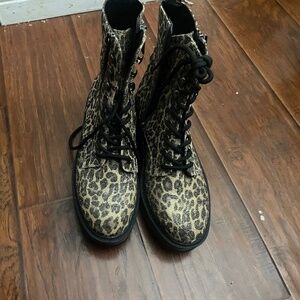 Glitter Leopard Sprint Boot